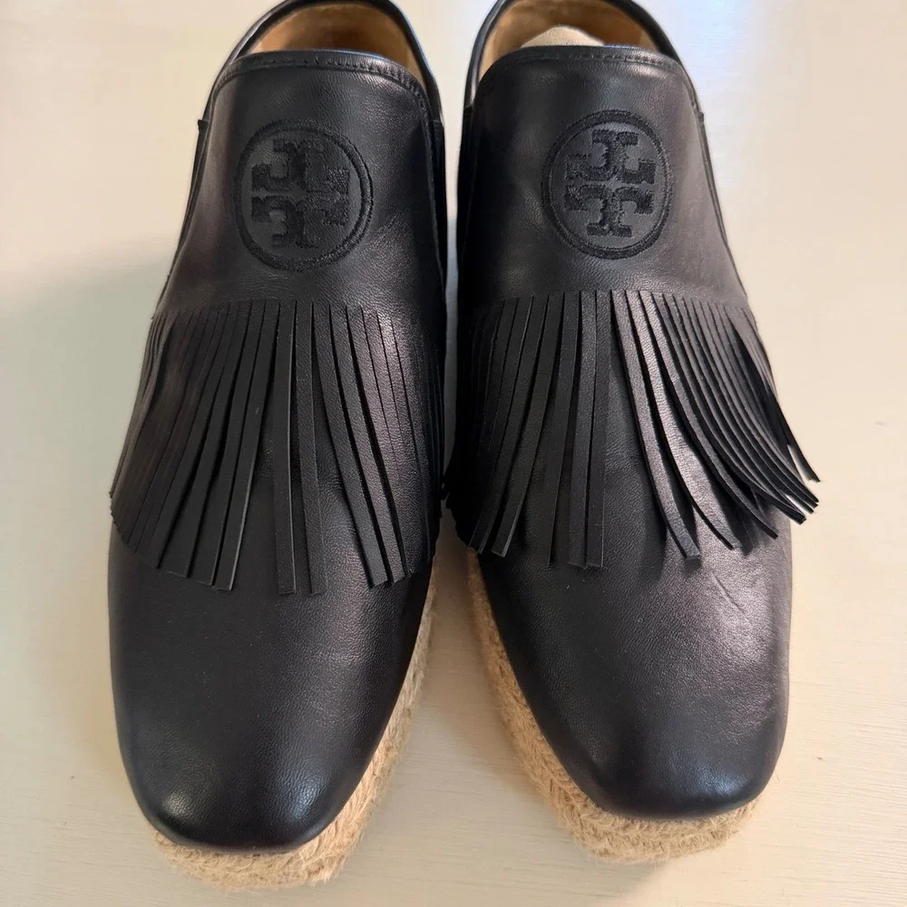 Tory Burch Black Leather Fringe Espadrille Loafers Size 8 Embroidered Logo Flats